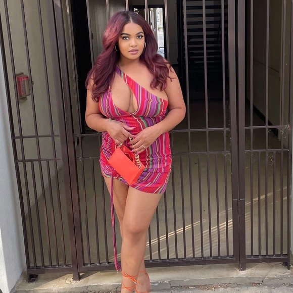 Shape multi stripe mesh halter dress - Picture 3 of 3